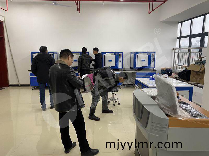 杭(hang)州箱式(shi)電阻鑪(lu)客戶案例